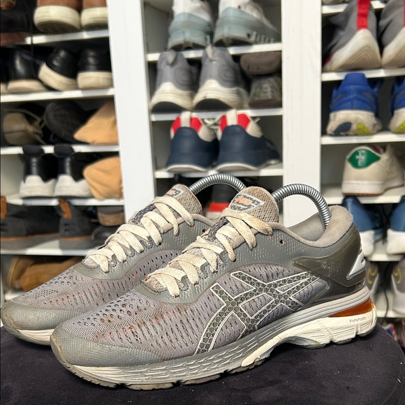 Gray ASICS - Picture 2 of 6